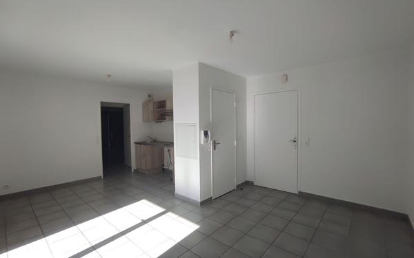 Appartement à vendre    2 pièces • 42 m2 Trébeurden