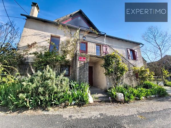 Centrès (12120) Maison sur 3 niveaux avec cave ; studio au RDC et une grange indépendante + grand verger