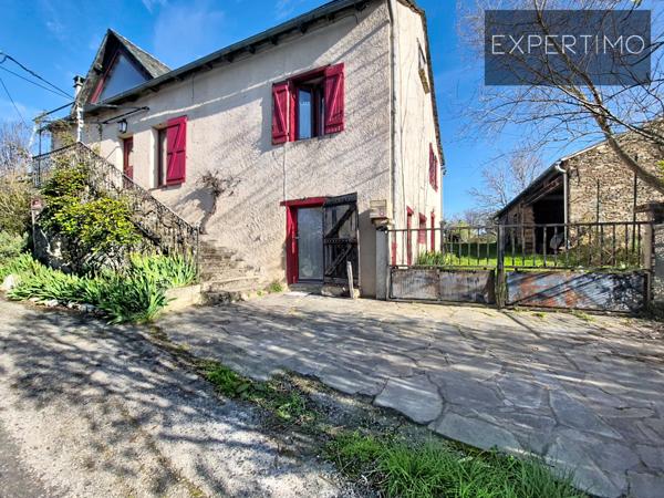 Centrès (12120) Maison sur 3 niveaux avec cave ; studio au RDC et une grange indépendante + grand verger