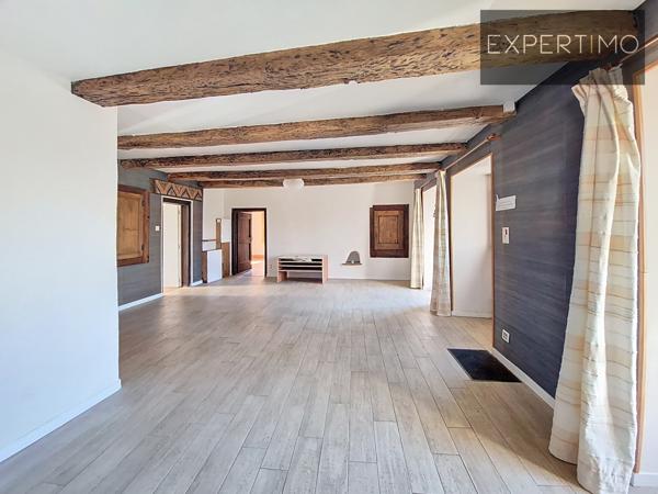 Centrès (12120) Maison sur 3 niveaux avec cave ; studio au RDC et une grange indépendante + grand verger
