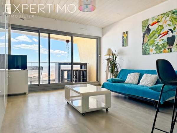 Palavas-les-Flots (34250) Palavas les Flots, vue mer, grand studio d'environ 36 m2, terrasse, parking privé et cellier.