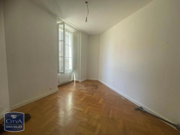 Appartement à louer 1 pièce 40.2m²