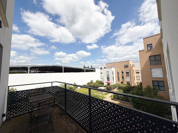 Appartement Cergy 4 pièce(s) 77 m2 337 000 € **  - Référence  2302