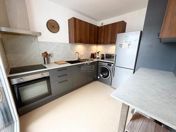Appartement Cergy 4 pièce(s) 77 m2 337 000 € **  - Référence  2302
