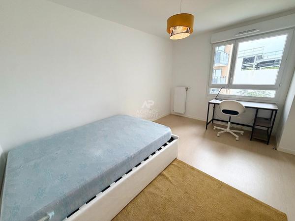 Appartement Cergy 4 pièce(s) 77 m2 337 000 € **  - Référence  2302