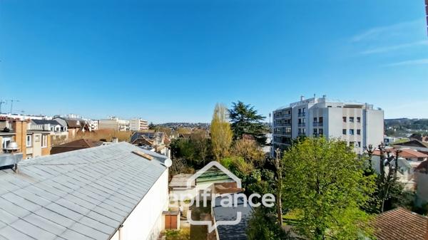 Quartier La Varenne-Saint-Hilaire-A vendre appartement 2 pièces-4ème et dernier étage-2 mn à pied RER A-Très bon état