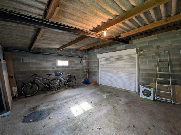 Maison à vendre 144m² - SAINT PIERRE DES ECHAUBROGNES (79)