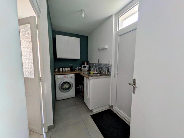 Maison à vendre 144m² - SAINT PIERRE DES ECHAUBROGNES (79)