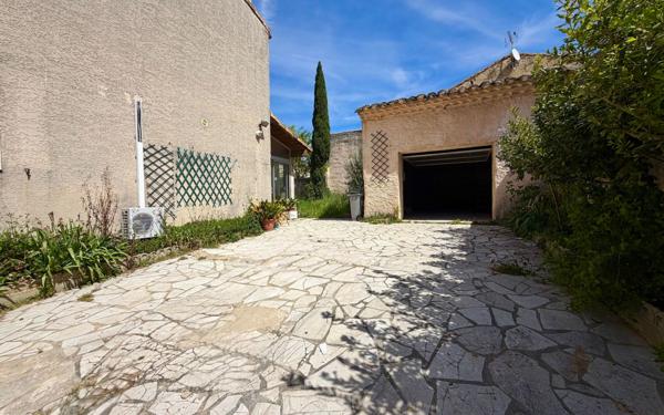 Maison à vendre    6 pièces •  Beauvoisin