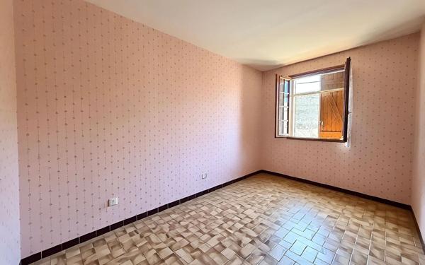 Maison à vendre    6 pièces •  Beauvoisin