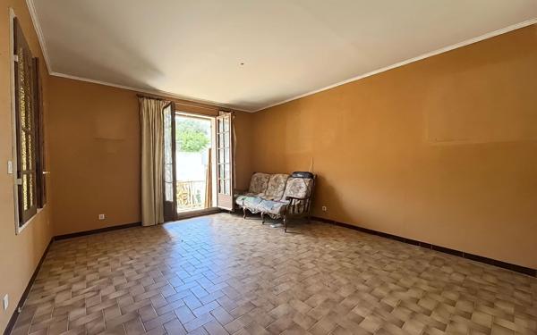 Maison à vendre    6 pièces •  Beauvoisin