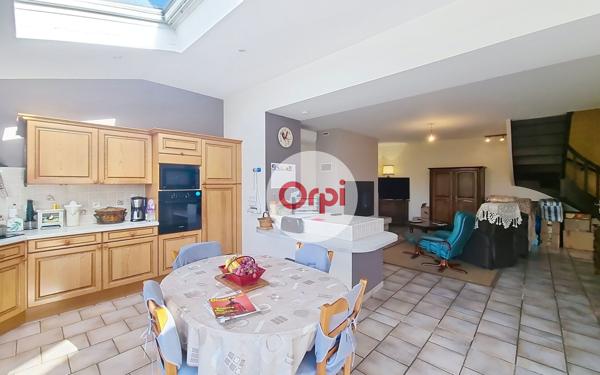 Maison à vendre    5 pièces •  Beignon