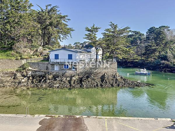 ENSEMBLE DE DEUX MAISONS EN PIERRE A RENOVER - MOELAN SUR MER - BRIGNEAU