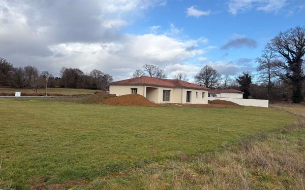 Terrain à vendre    Peyrilhac