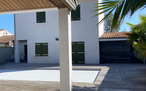 Maison à vendre    8 pièces • 182,61 m2 La Couarde-sur-Mer