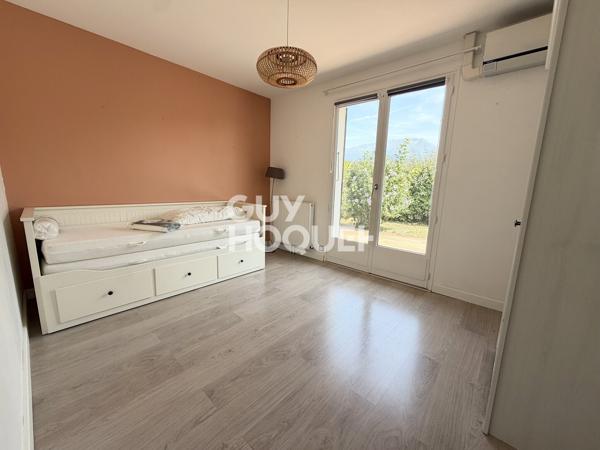 Maison meublée à louer à Bernin – 3 chambres, piscine et double garage