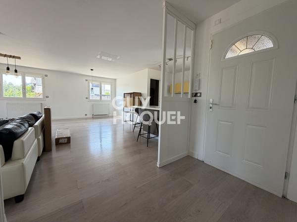 Maison meublée à louer à Bernin – 3 chambres, piscine et double garage