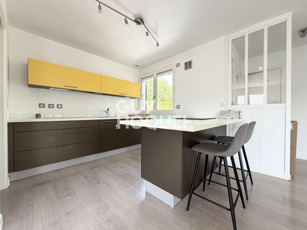 Maison meublée à louer à Bernin – 3 chambres, piscine et double garage