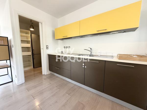 Maison meublée à louer à Bernin – 3 chambres, piscine et double garage
