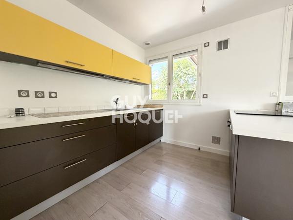Maison meublée à louer à Bernin – 3 chambres, piscine et double garage
