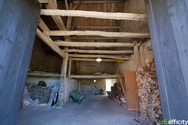 Maison
         6 pièces
        - 170 m² 270 000 € *