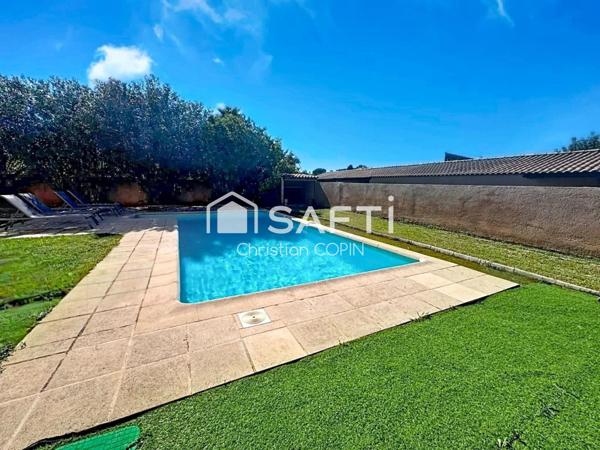 SPACIEUSE MAISON AVEC PISCINE PROCHE DES PLAGES