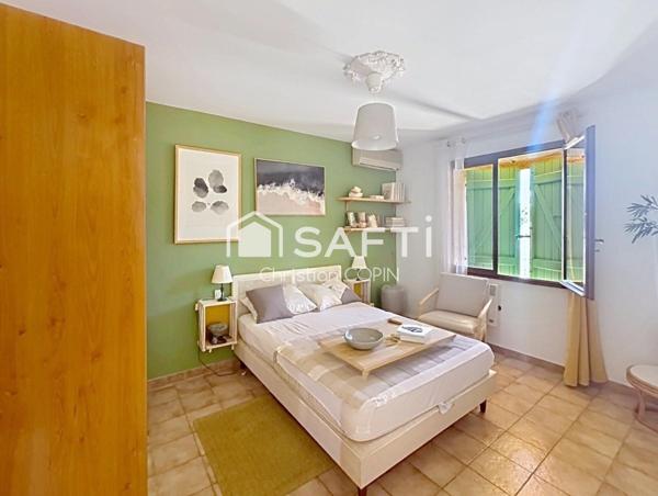 SPACIEUSE MAISON AVEC PISCINE PROCHE DES PLAGES