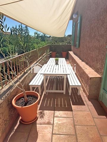 SPACIEUSE MAISON AVEC PISCINE PROCHE DES PLAGES