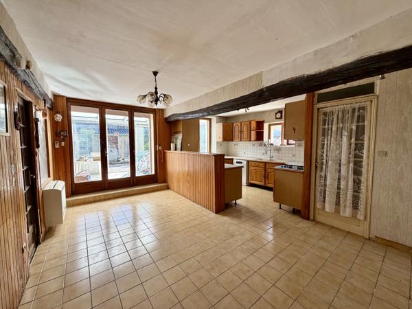 Maison
         5 pièces
        - 145 m²