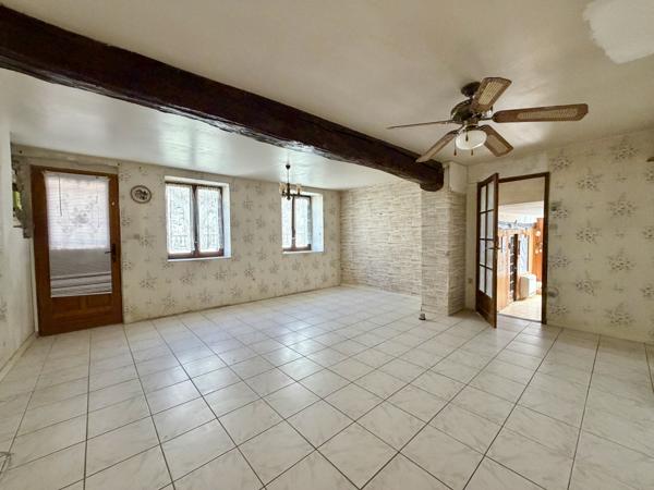 Maison
         5 pièces
        - 145 m²