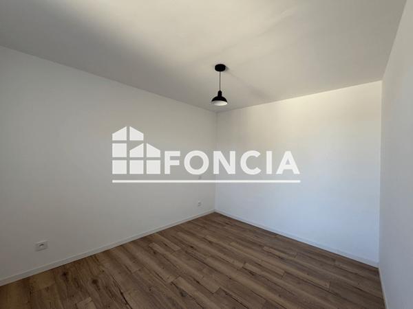 Location Appartement 3 pièces 84.9 m² - Mazamet 81200