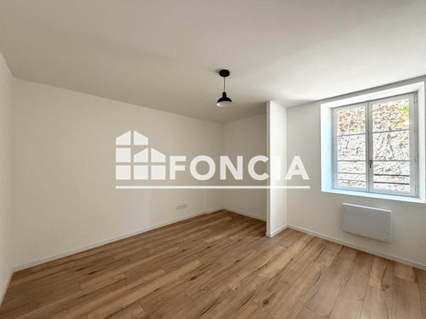 Location Appartement 3 pièces 84.9 m² - Mazamet 81200