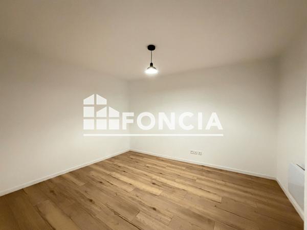 Location Appartement 3 pièces 84.9 m² - Mazamet 81200