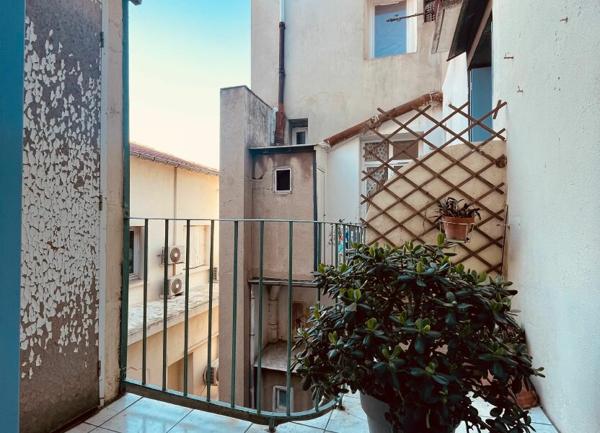 Appartement à vendre    3 pièces • 105 m2 Sète