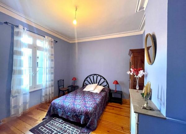 Appartement à vendre    3 pièces • 105 m2 Sète