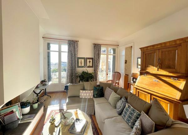 Appartement à vendre    3 pièces • 105 m2 Sète