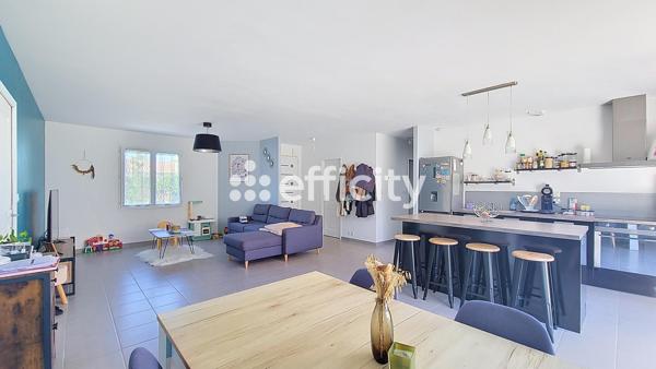Maison
         4 pièces
        - 85 m² 239 500 € *