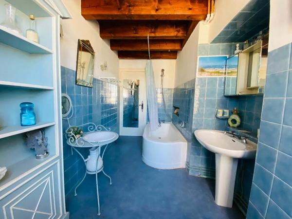 Maison à vendre    4 pièces •  Saint-Martin-de-Ré