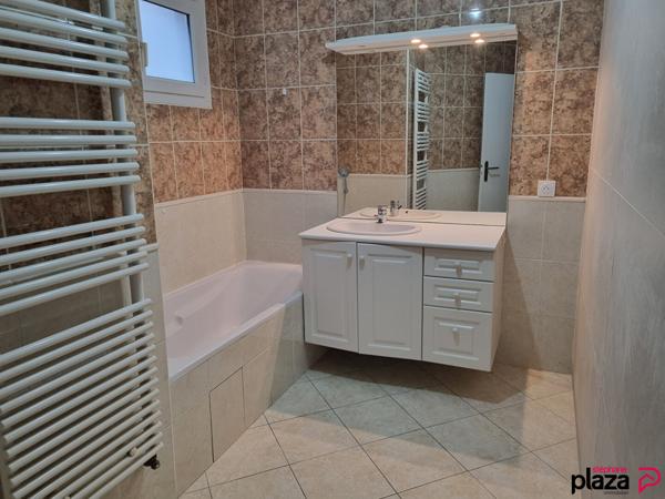 Appartement 5 pièces 126.75 m2