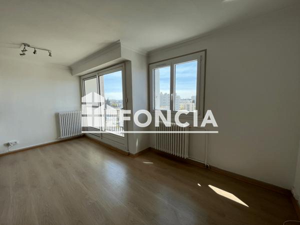 Location Studio 31.59 m² - 68 RUE DU PAS NOTRE DAME Tours 37100