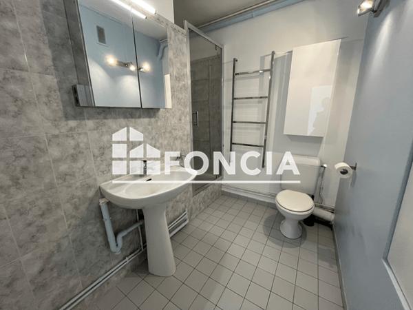 Location Studio 31.59 m² - 68 RUE DU PAS NOTRE DAME Tours 37100