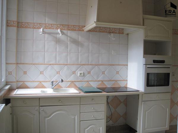 A LOUER appartement  plein centre ville de Saint Quentin 4 pièce(s) 140 m2