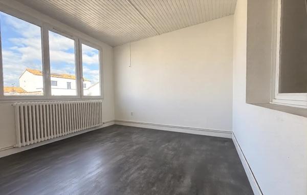 Appartement 88 m² avec garage – Beauséjour, proche marché Arago