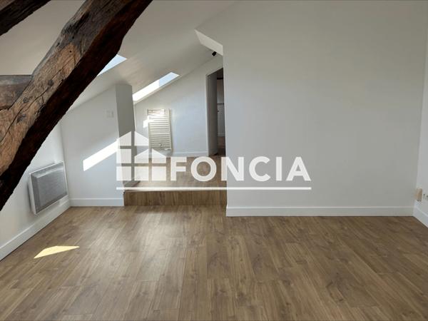 Location Appartement 2 pièces 38.5 m² - 41 RUE JEANNE D'ARC Orleans 45000