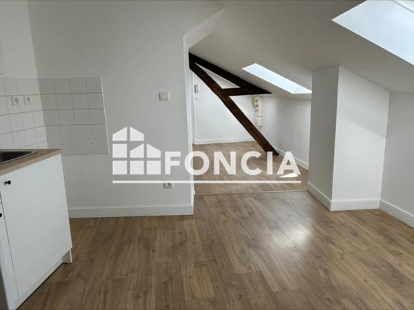 Location Appartement 2 pièces 38.5 m² - 41 RUE JEANNE D'ARC Orleans 45000