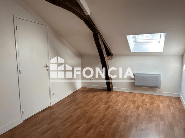 Location Appartement 2 pièces 38.5 m² - 41 RUE JEANNE D'ARC Orleans 45000