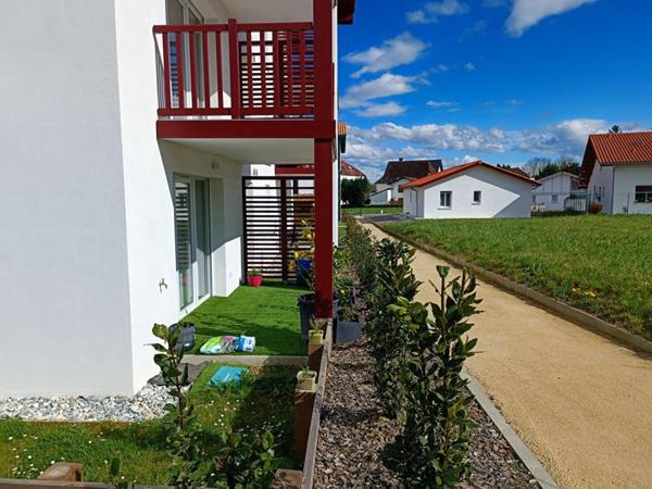 appartement T3 en RC avec terrasse