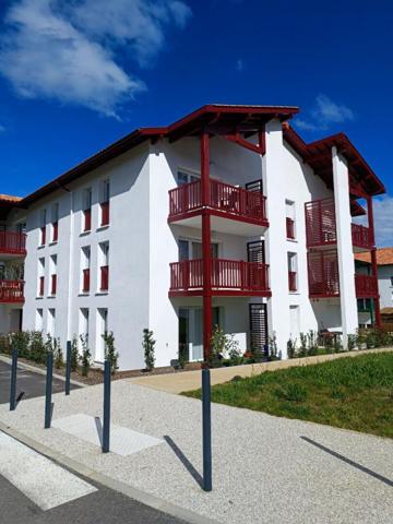 appartement T3 en RC avec terrasse