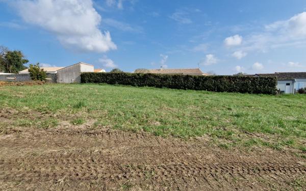 Terrain à vendre    Le Gua