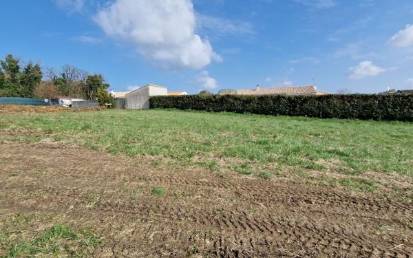 Terrain à vendre    Le Gua